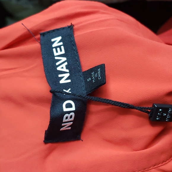 NBD X NAVEN RED DRESS - Picture 4 of 6